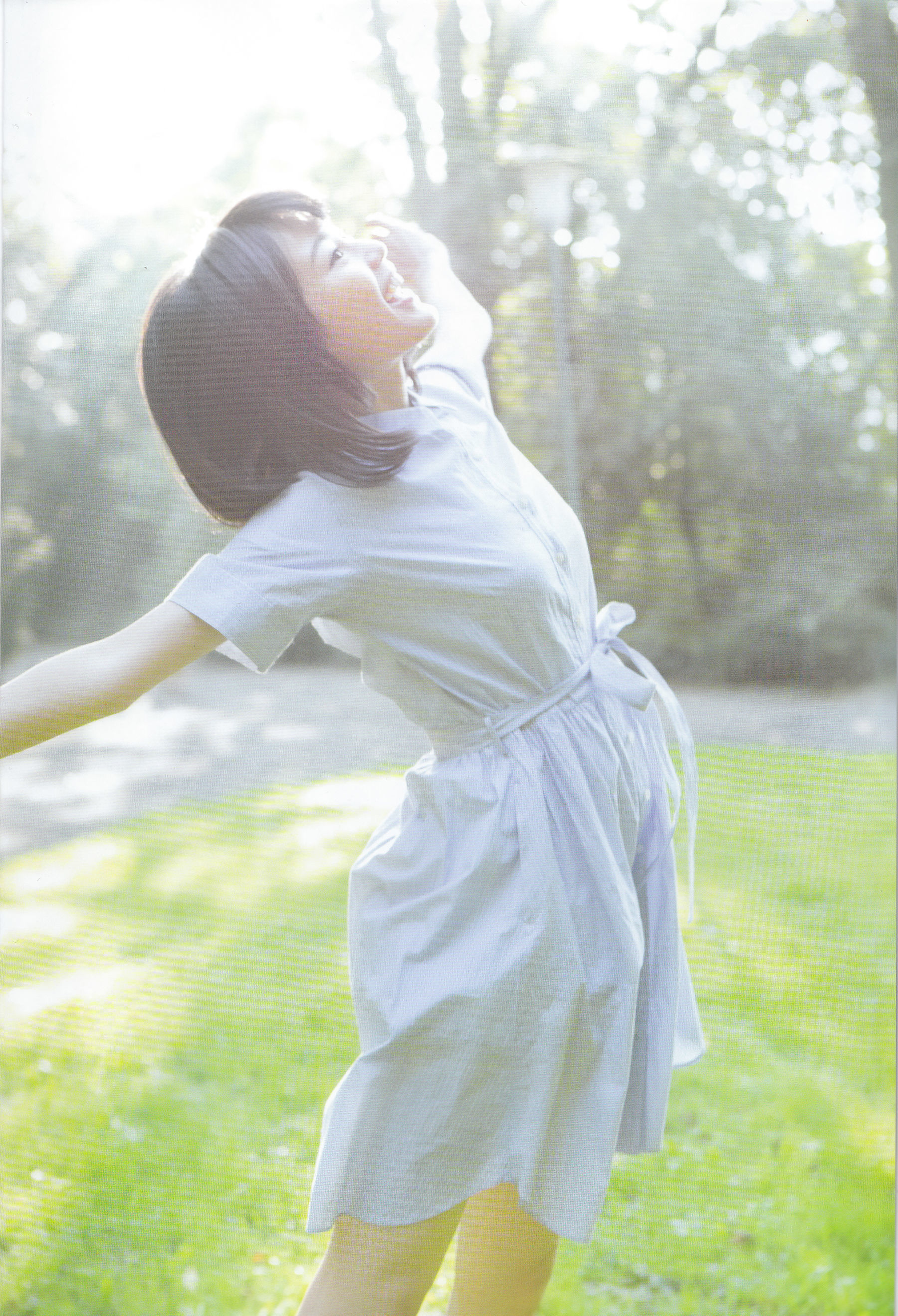 生田絵梨花1st写真集 『転調』 [152P]插图7