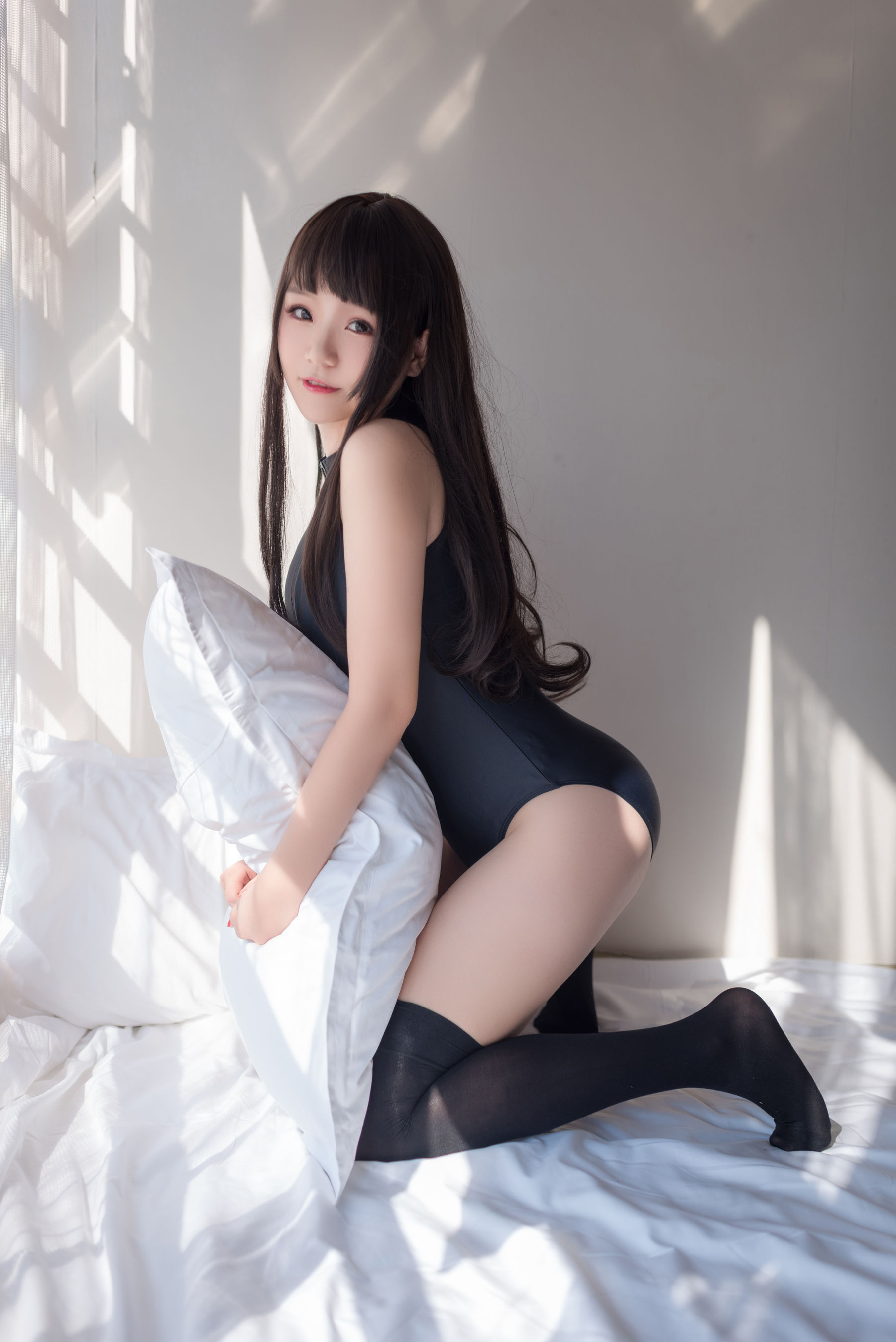 [萝莉COS] Yoko宅夏《开胸泳衣2》 [28P]插图2