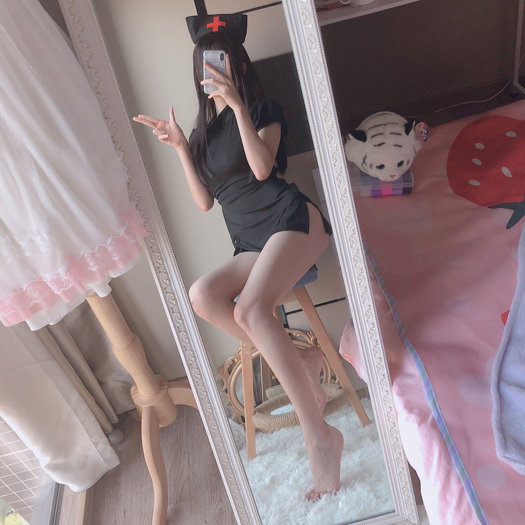 萌妹子眼酱大魔王w – 黑护士 [10P]插图4