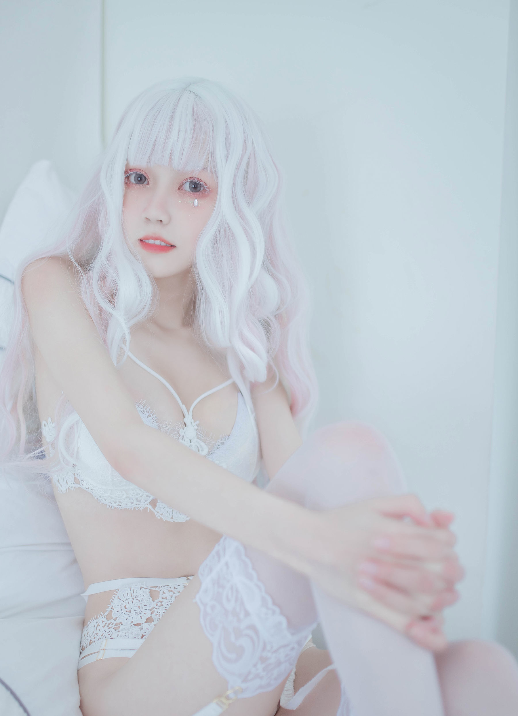 [萝莉COS] 小妖精你的负卿 – 白色蕾丝私房 [33P]插图6