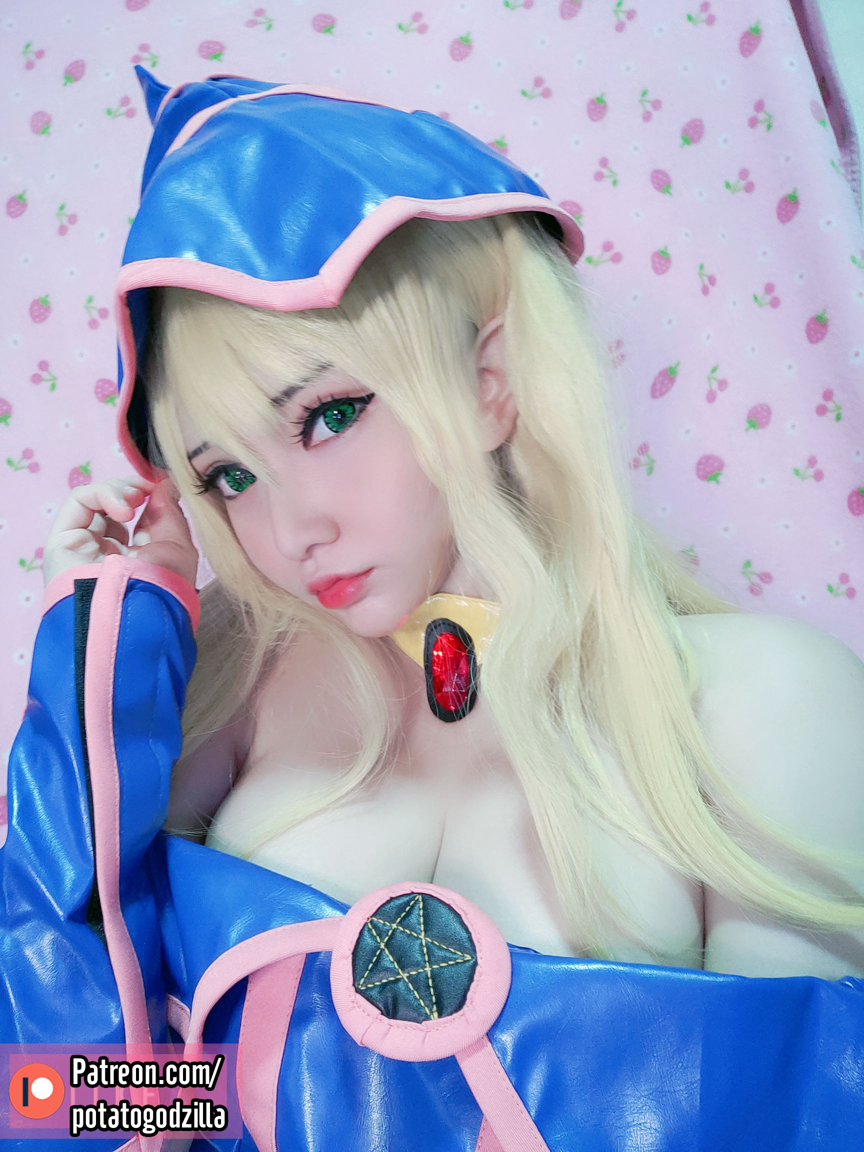 Coser小姐姐Potato Godzilla – Dark Magician Girl [30P]-美图馆