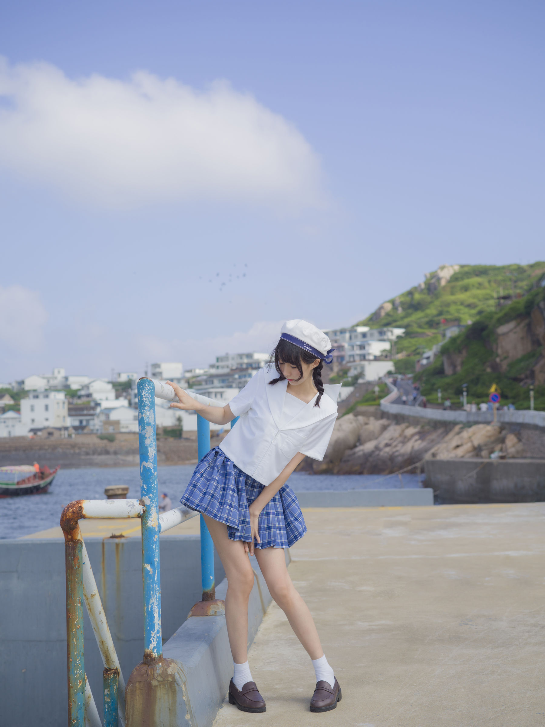 [Cosplay写真] NAGISA魔物喵 – 海风与少女 [14P]-美图馆