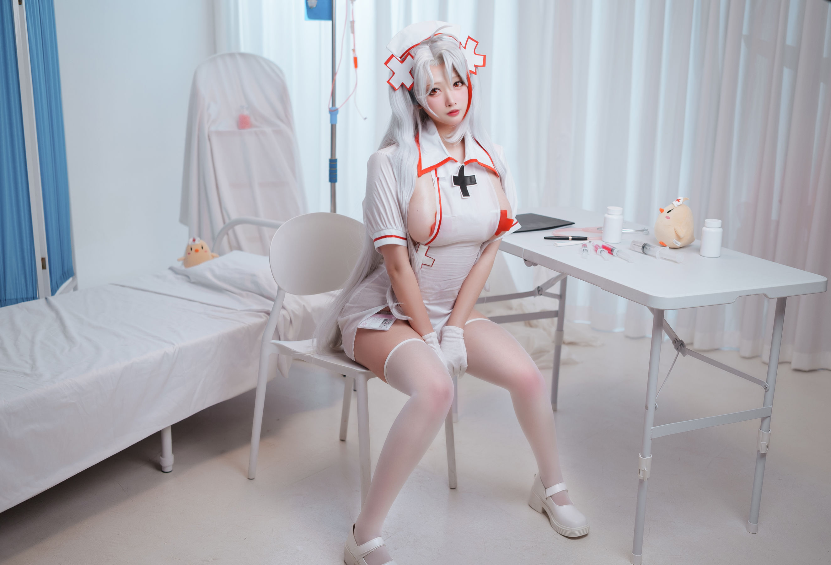 高颜值coser念念_D – 欧根护士 [25P]插图7