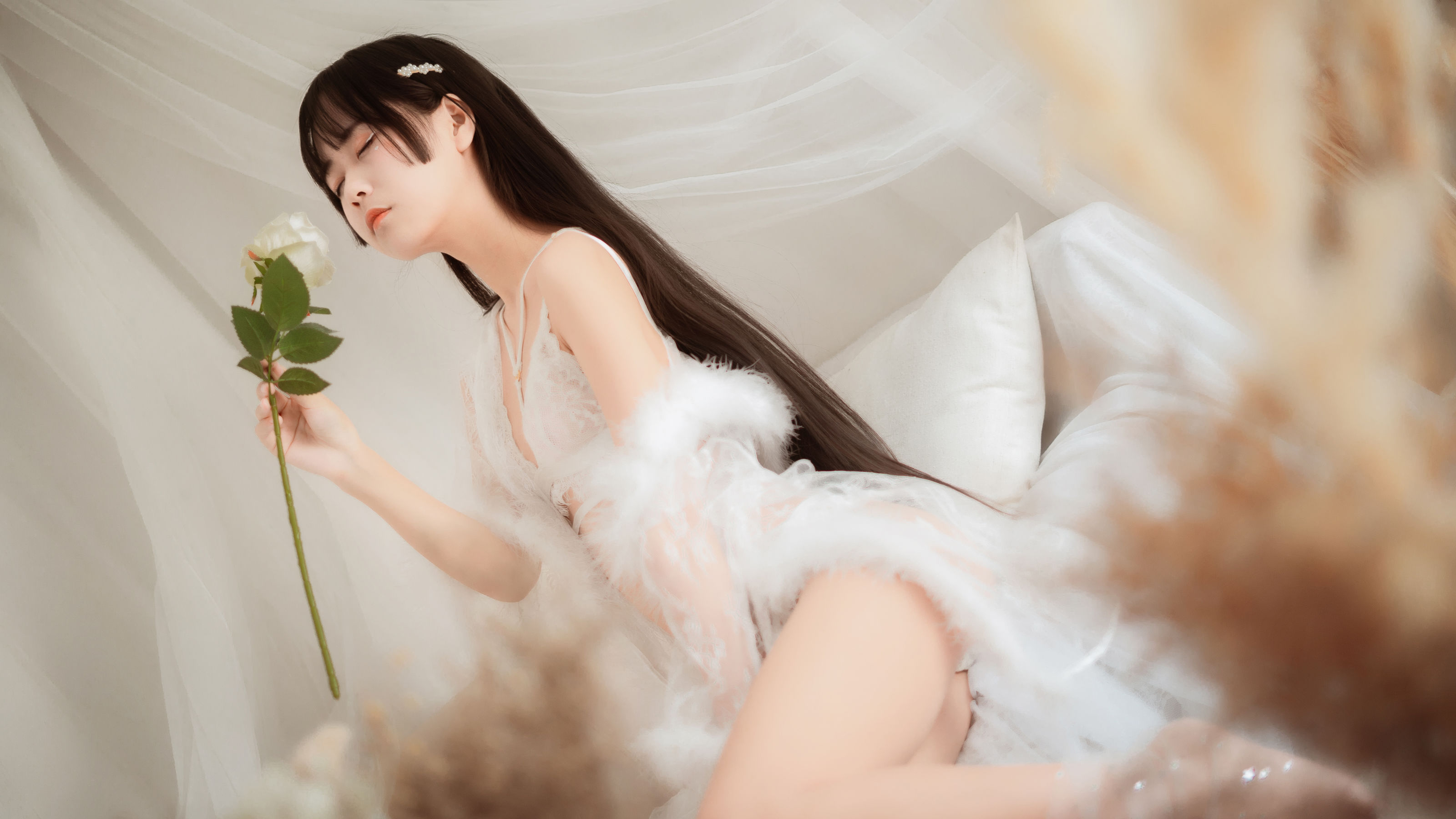 阳光美少女萌芽儿o0 毛绒内衣 [27P]-美图馆