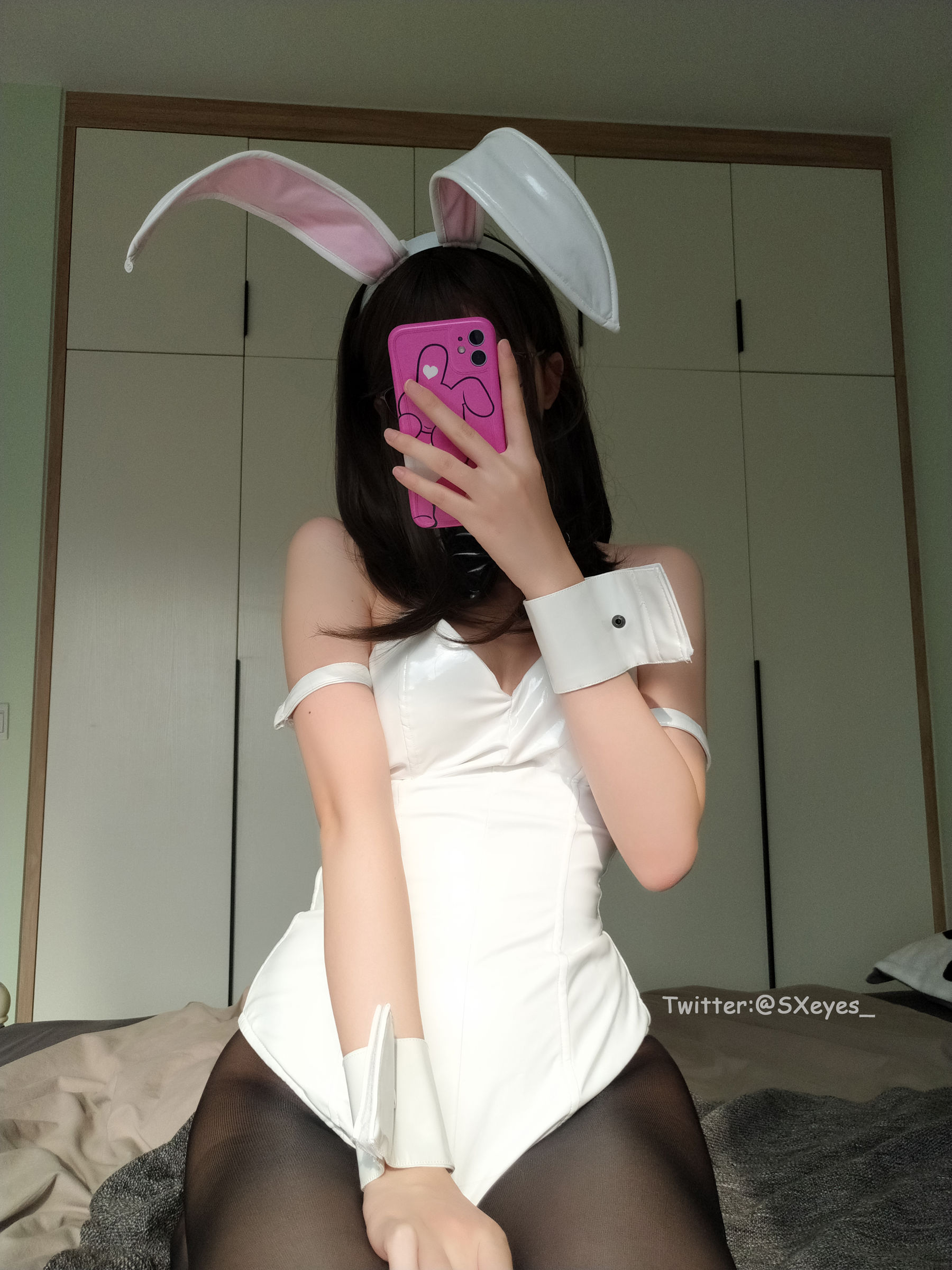 萌妹子眼酱大魔王w – 黑丝兔女郎 [25P]插图7