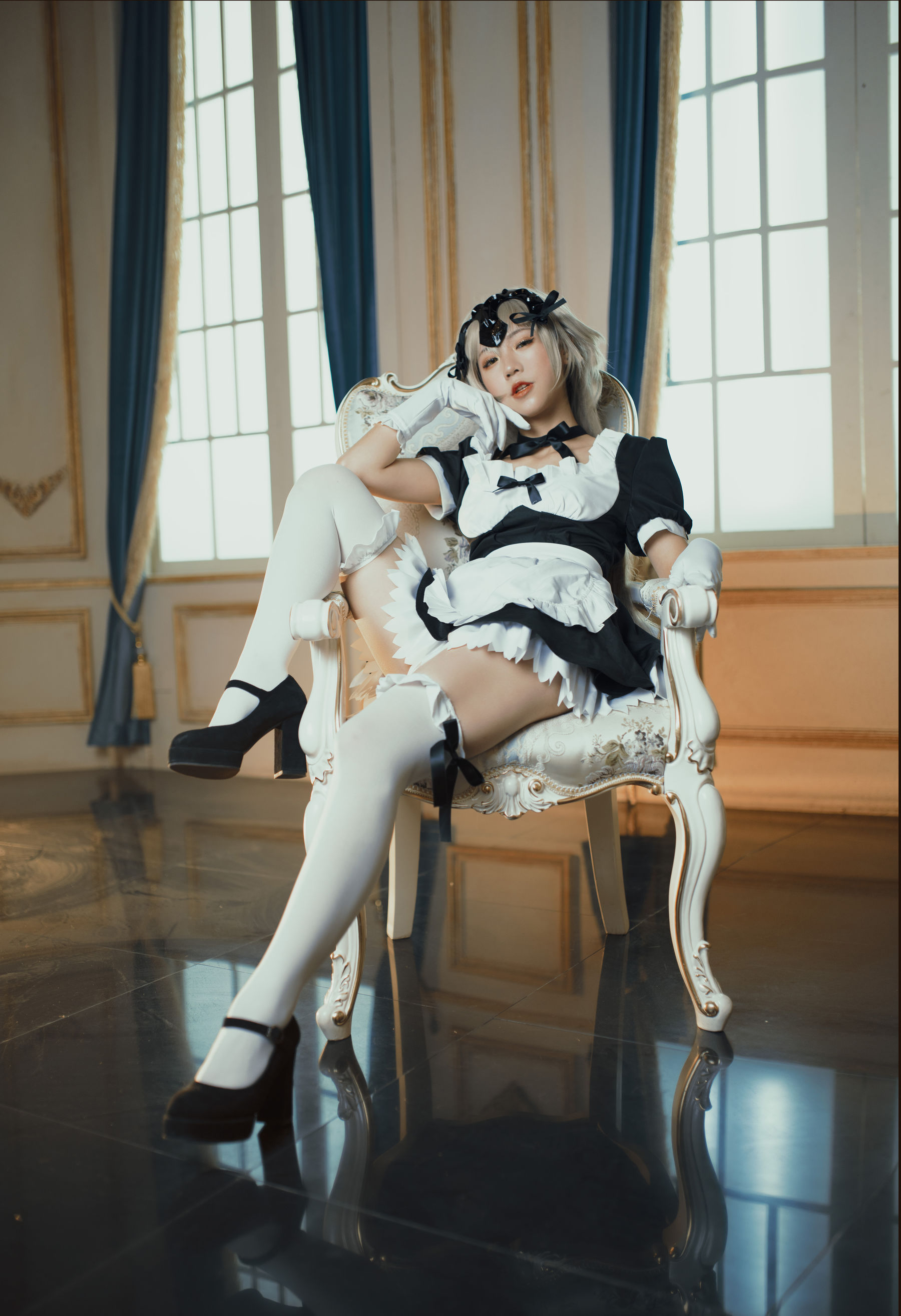 微博萌妹蓝小沂KiKi – 黑贞德女仆 [11P]插图3
