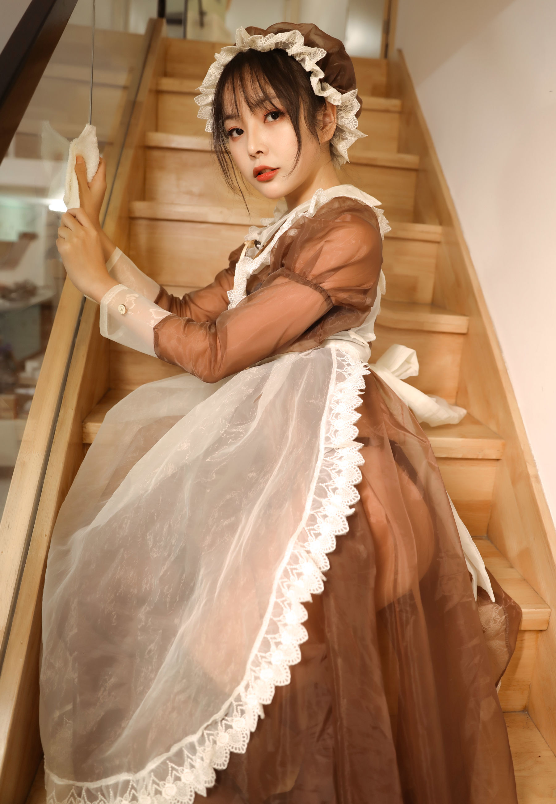 [Cosplay写真] 苏嫣嫣阿姨 – 可爱女仆装 [10P]-图丽社