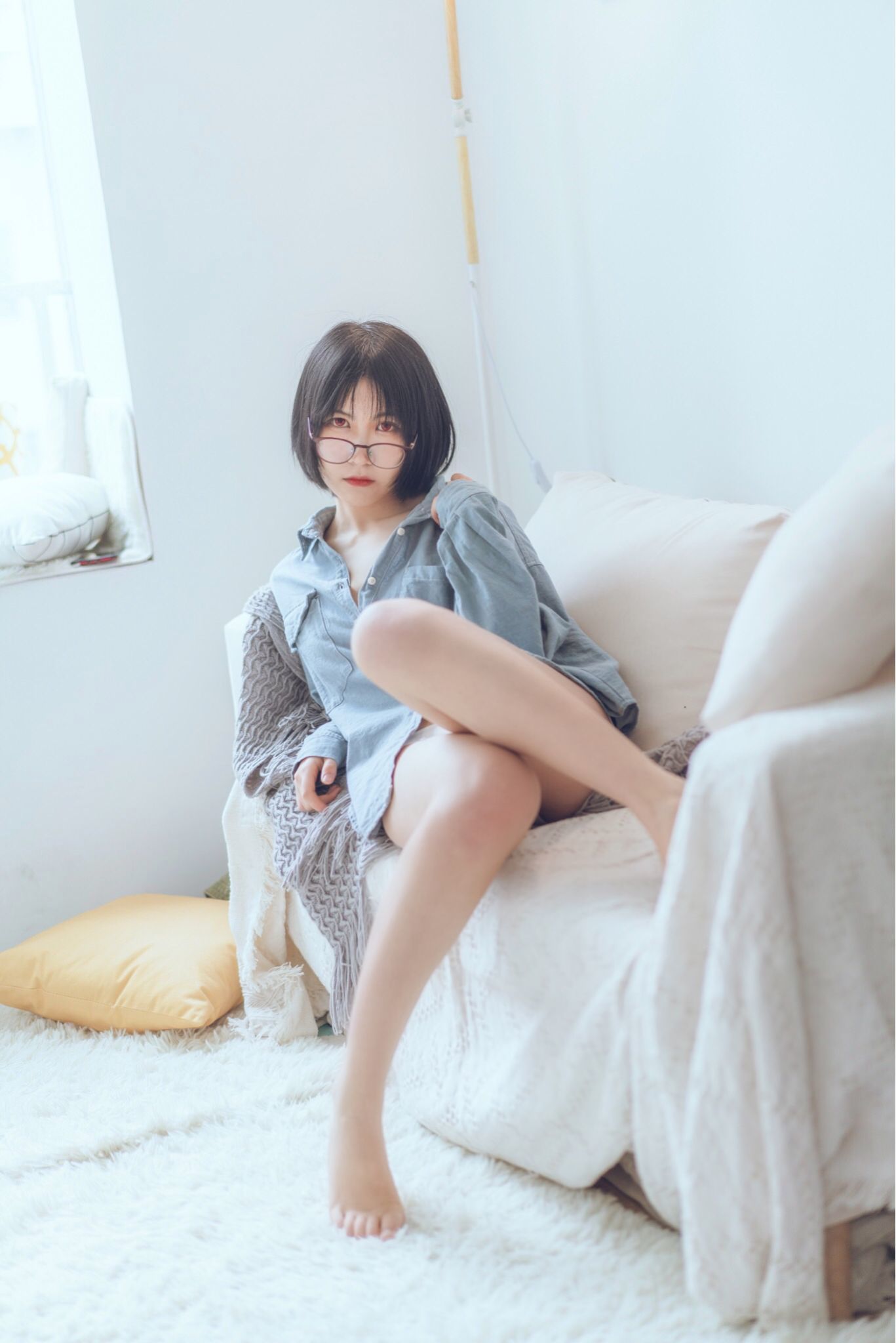 COSER美女逐月su 蓝色衬衫 [22P]插图3
