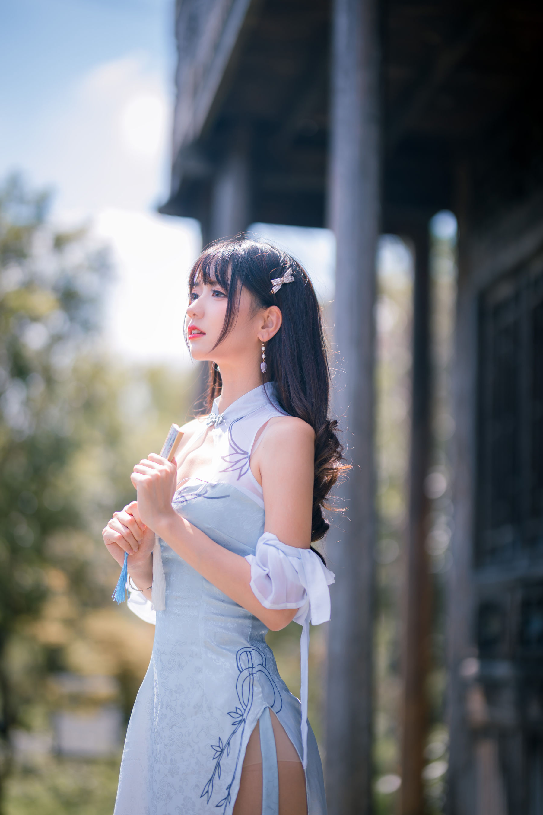 可爱妹子陆卿卿kyokyo – 蓝色旗袍 [24P]插图3
