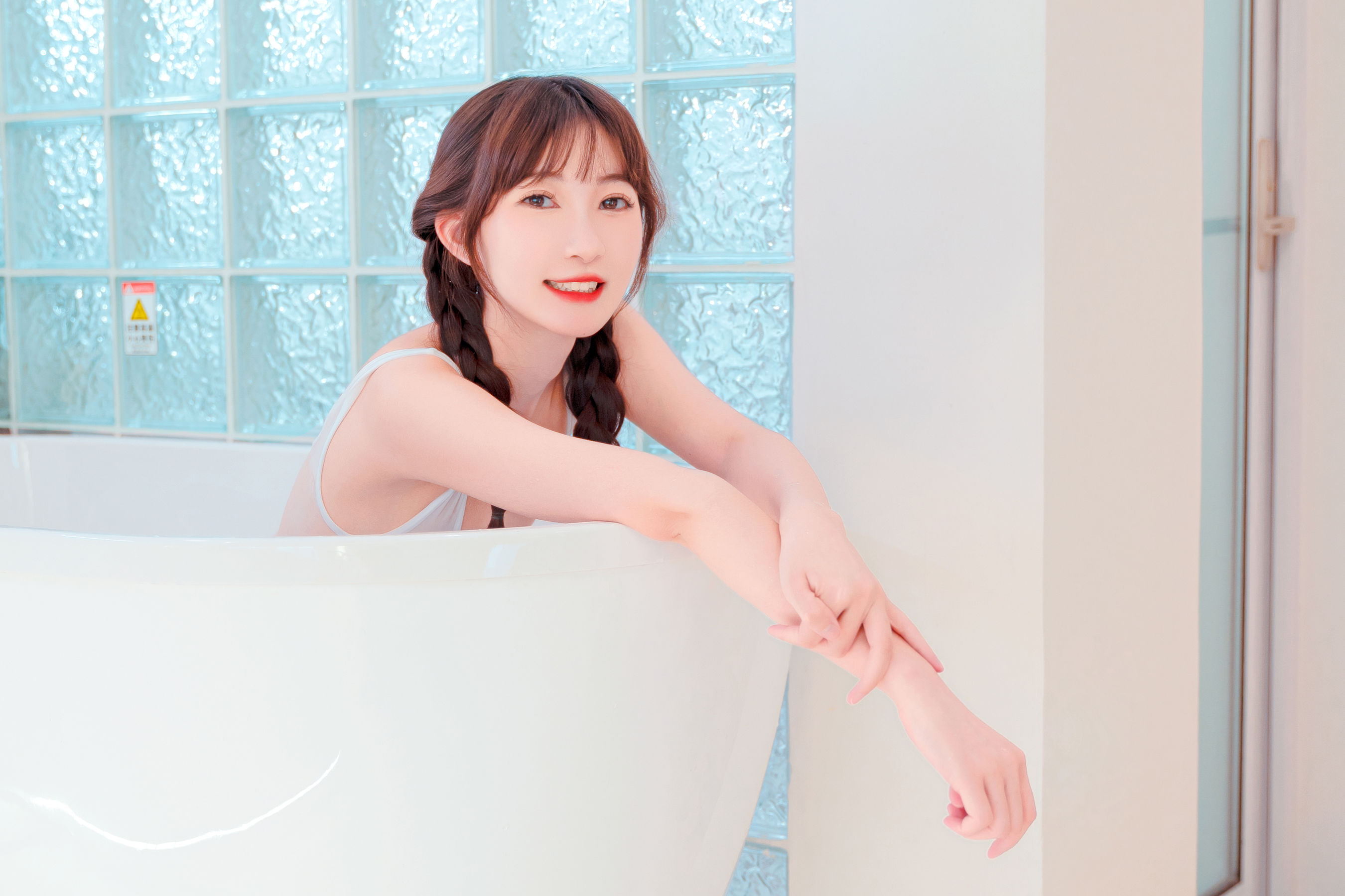 夏树 – 浴缸 [15P]插图2