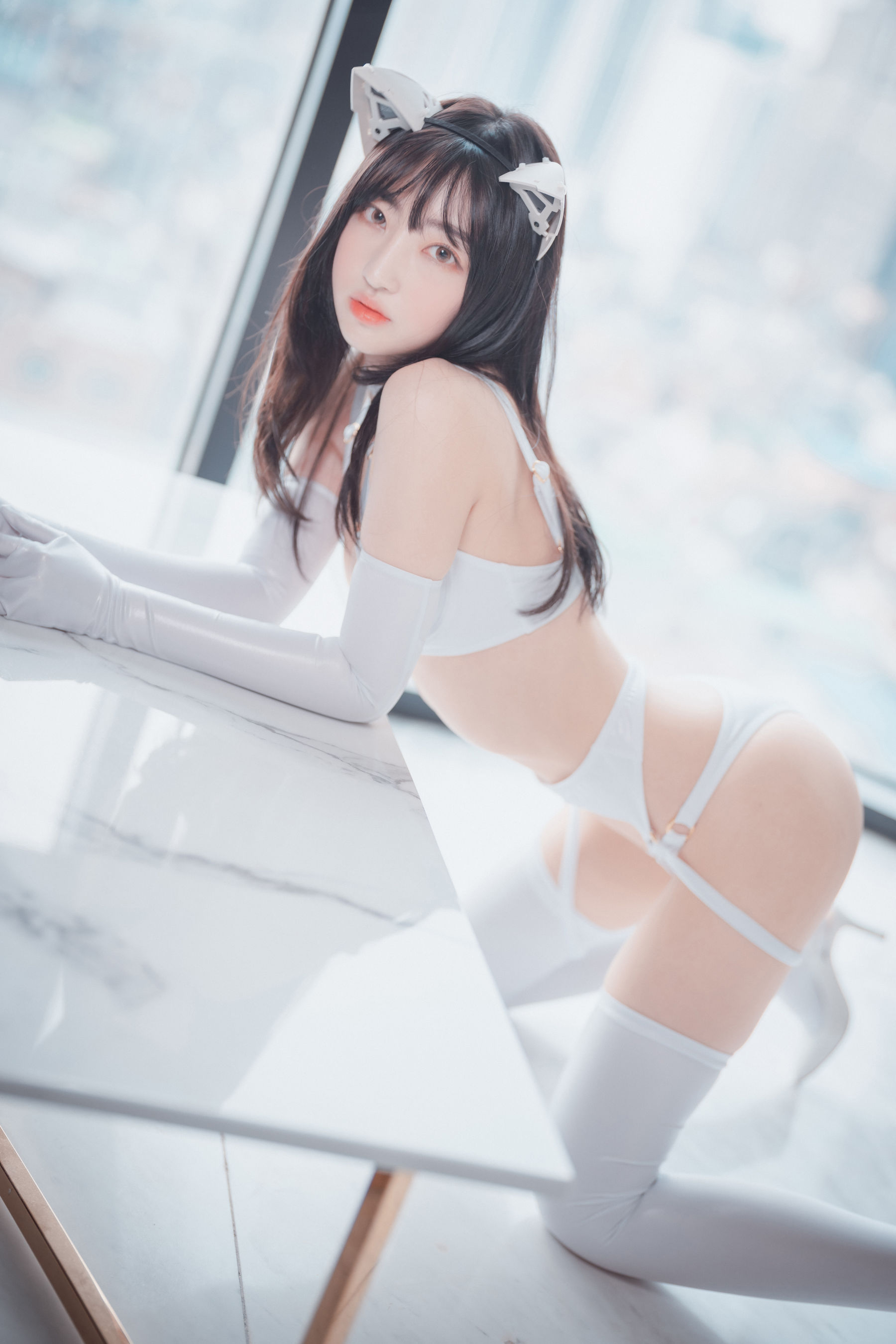 [DJAWA] Hanari – Snow Cat Vol.2 [119P] - 妍画集-妍画集