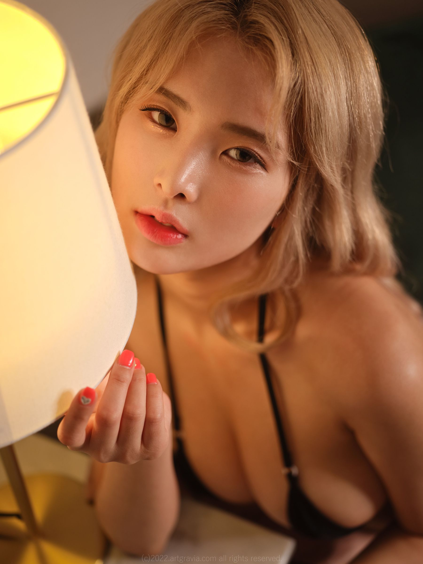 [ARTGRAVIA] VOL.387 Hyoyeon [88P] - 妍画集-妍画集